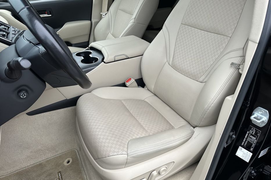 Продам Toyota Land Cruiser 300 Premium 70Anniversary 2021 года в Киеве