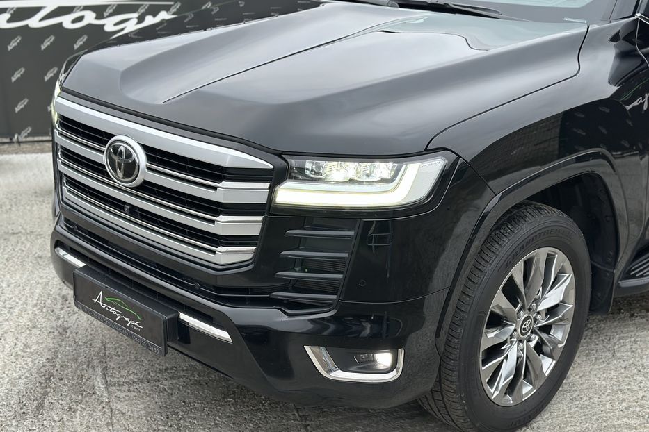 Продам Toyota Land Cruiser 300 Premium 70Anniversary 2021 года в Киеве