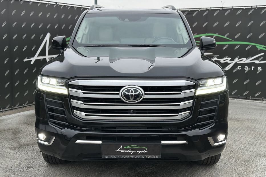 Продам Toyota Land Cruiser 300 Premium 70Anniversary 2021 года в Киеве