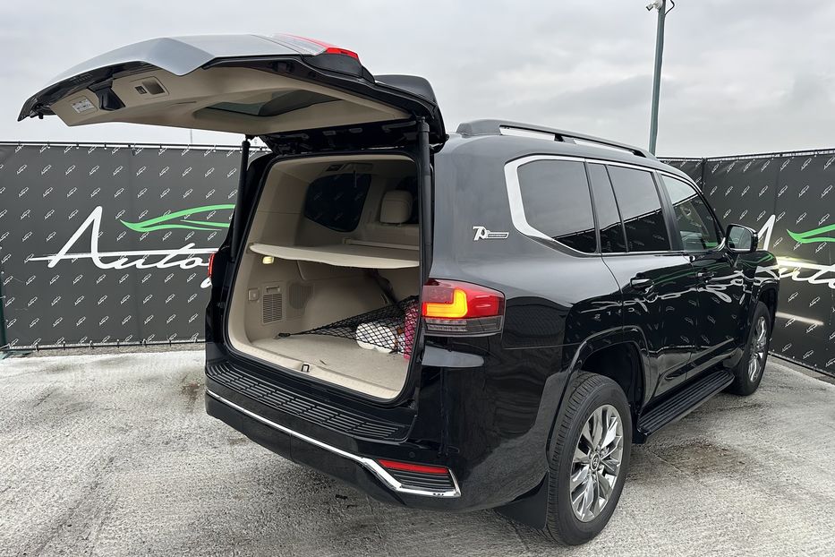 Продам Toyota Land Cruiser 300 Premium 70Anniversary 2021 года в Киеве