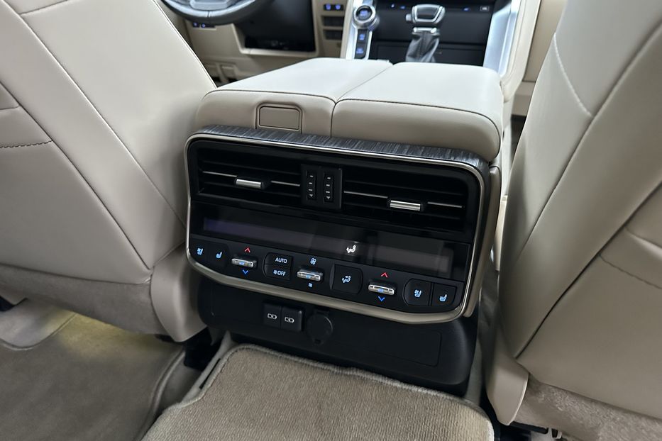 Продам Toyota Land Cruiser 300 Premium 70Anniversary 2021 года в Киеве