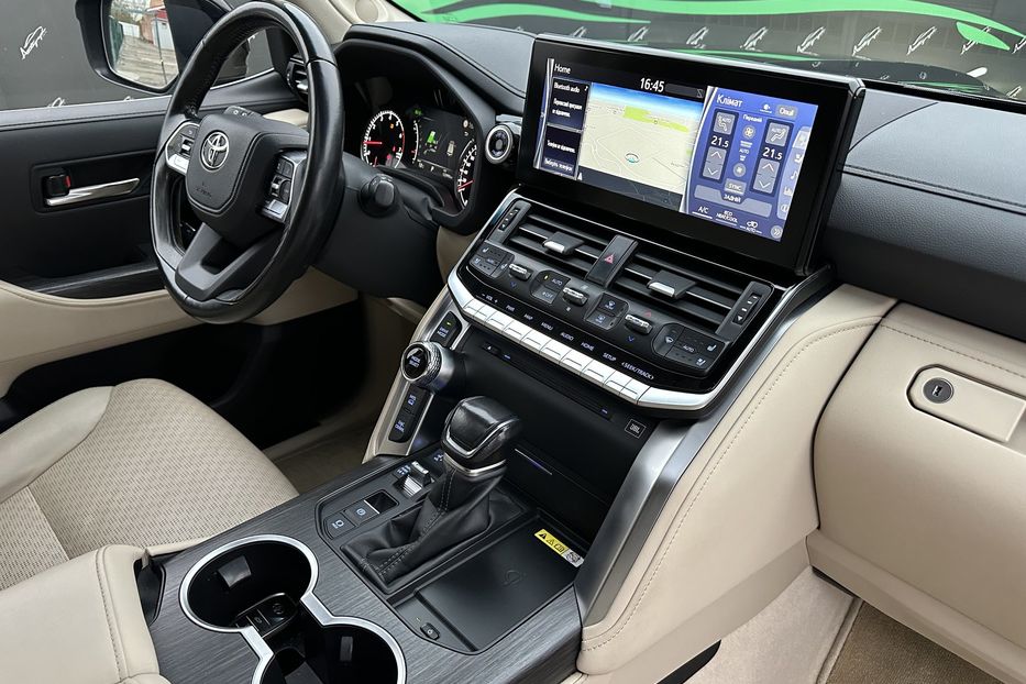 Продам Toyota Land Cruiser 300 Premium 70Anniversary 2021 года в Киеве