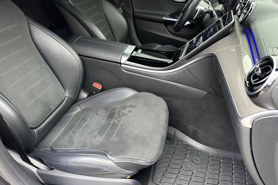 Продам Mercedes-Benz C-Class 200 AMG 4matic 2021 года в Киеве