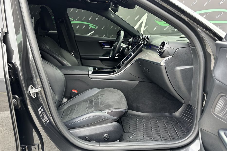 Продам Mercedes-Benz C-Class 200 AMG 4matic 2021 года в Киеве