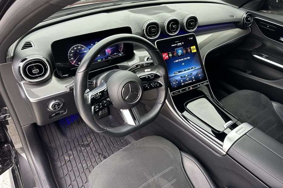 Продам Mercedes-Benz C-Class 200 AMG 4matic 2021 года в Киеве