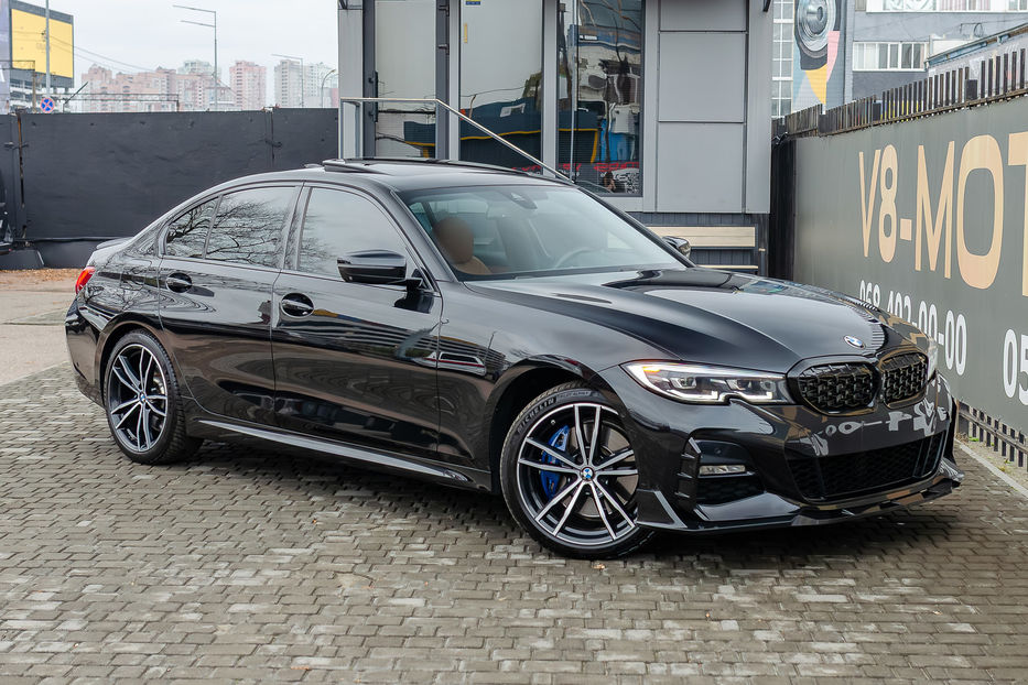 Продам BMW 330 Xdrive 2019 года в Киеве