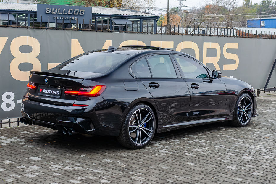 Продам BMW 330 Xdrive 2019 года в Киеве