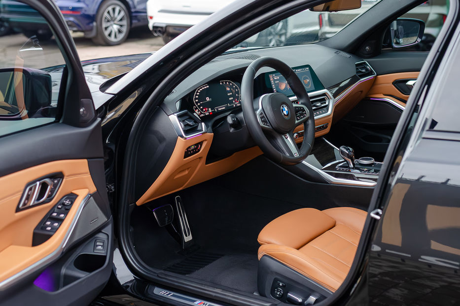 Продам BMW 330 Xdrive 2019 года в Киеве