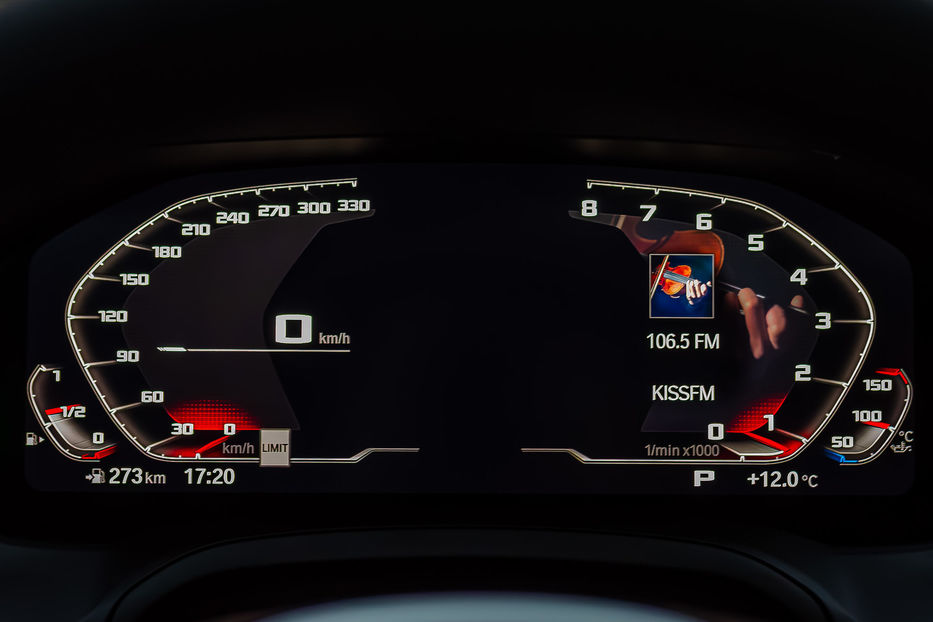 Продам BMW 330 Xdrive 2019 года в Киеве