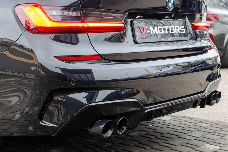 Продам BMW 330 Xdrive 2019 года в Киеве