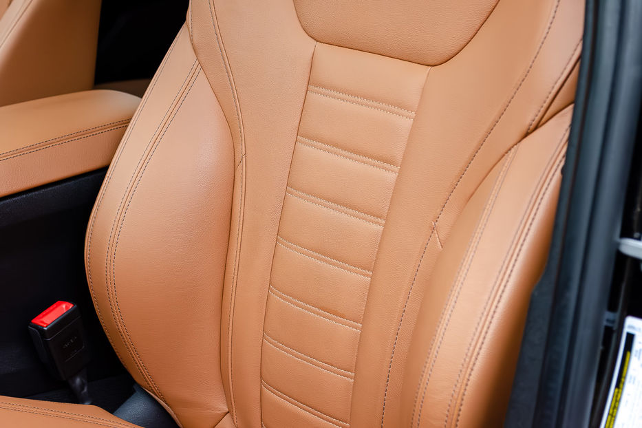 Продам BMW 330 Xdrive 2019 года в Киеве