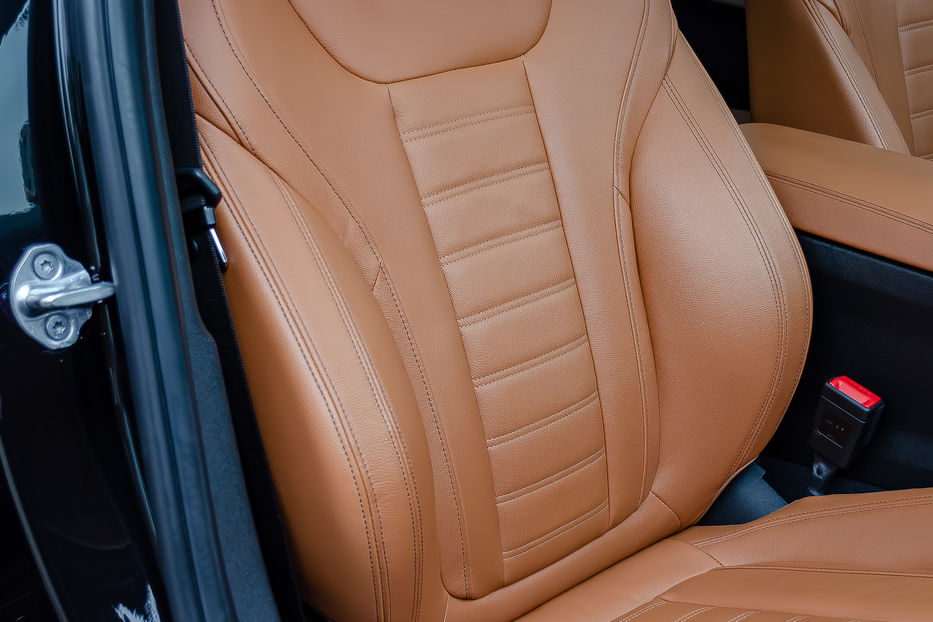 Продам BMW 330 Xdrive 2019 года в Киеве