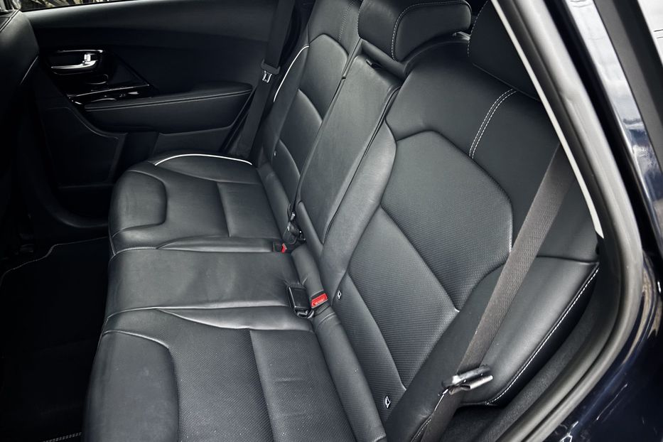 Продам Kia Niro 64 KWT авто у Львові   2021 года в Львове