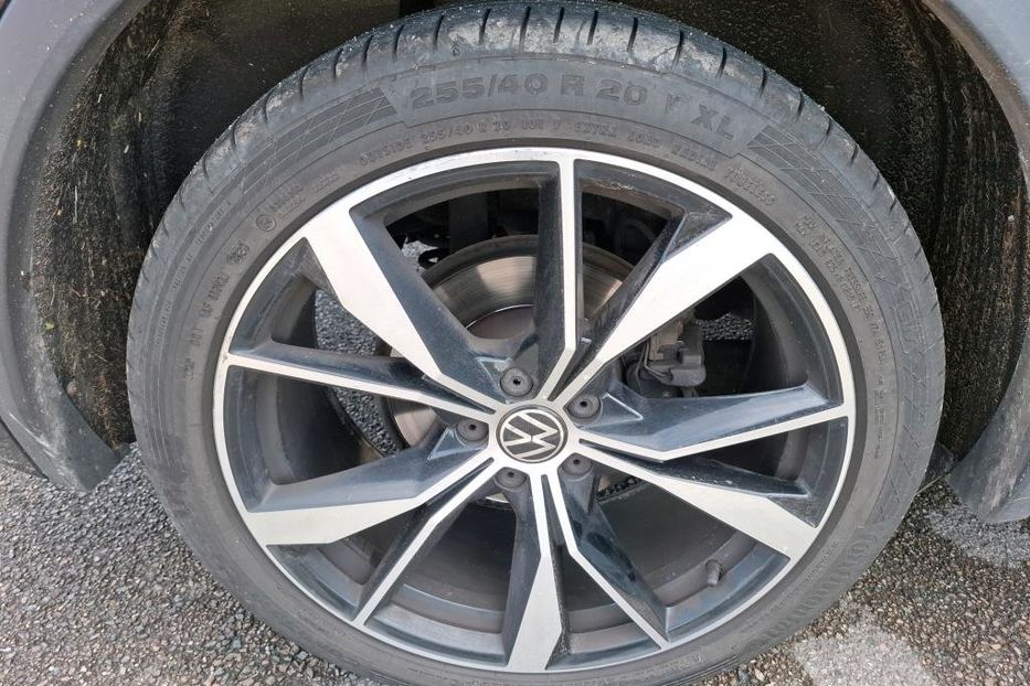 Продам Volkswagen Tiguan 3x R-Line цілий v3692 2021 года в Луцке