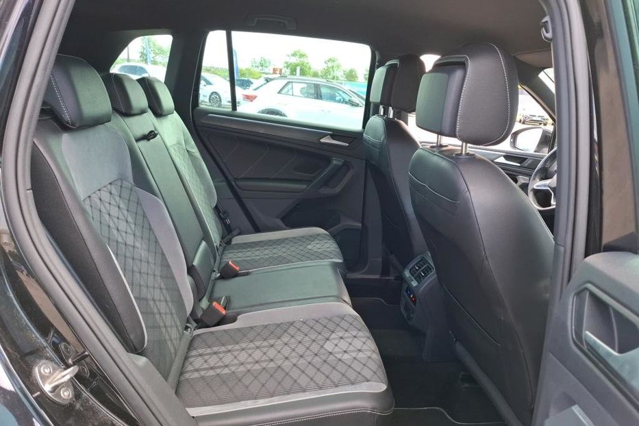 Продам Volkswagen Tiguan 3x R-Line цілий v3692 2021 года в Луцке