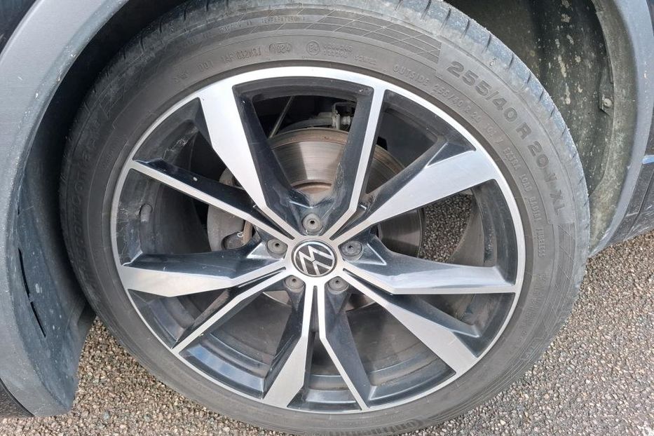 Продам Volkswagen Tiguan 3x R-Line цілий v3692 2021 года в Луцке