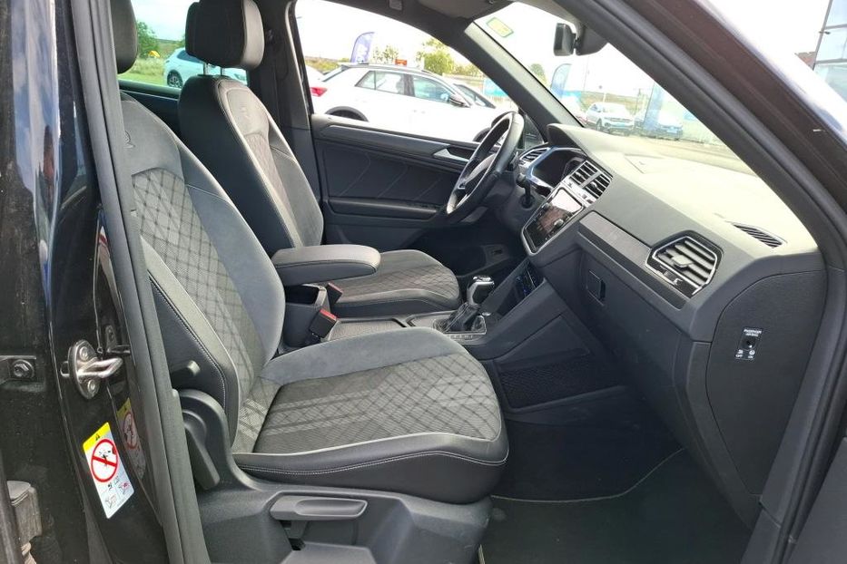 Продам Volkswagen Tiguan 3x R-Line цілий v3692 2021 года в Луцке