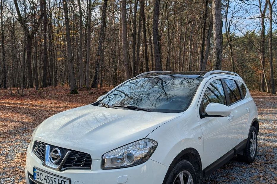 Продам Nissan Qashqai+2 4×4 2012 года в Львове