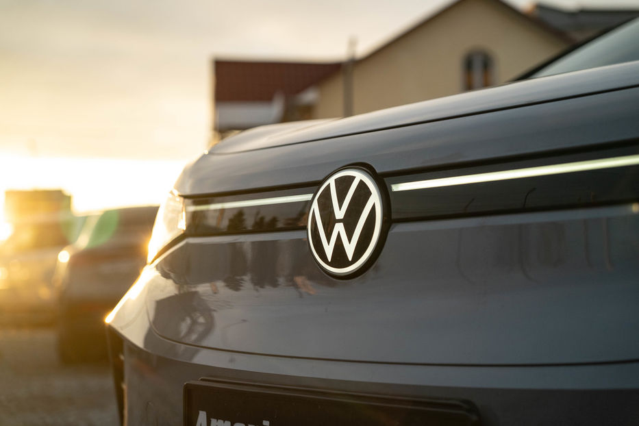 Продам Volkswagen ID.4 PRO 2023 года в Черновцах