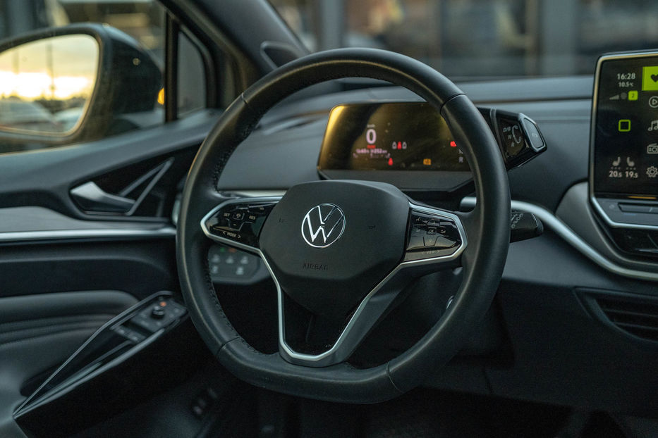 Продам Volkswagen ID.4 PRO 2023 года в Черновцах