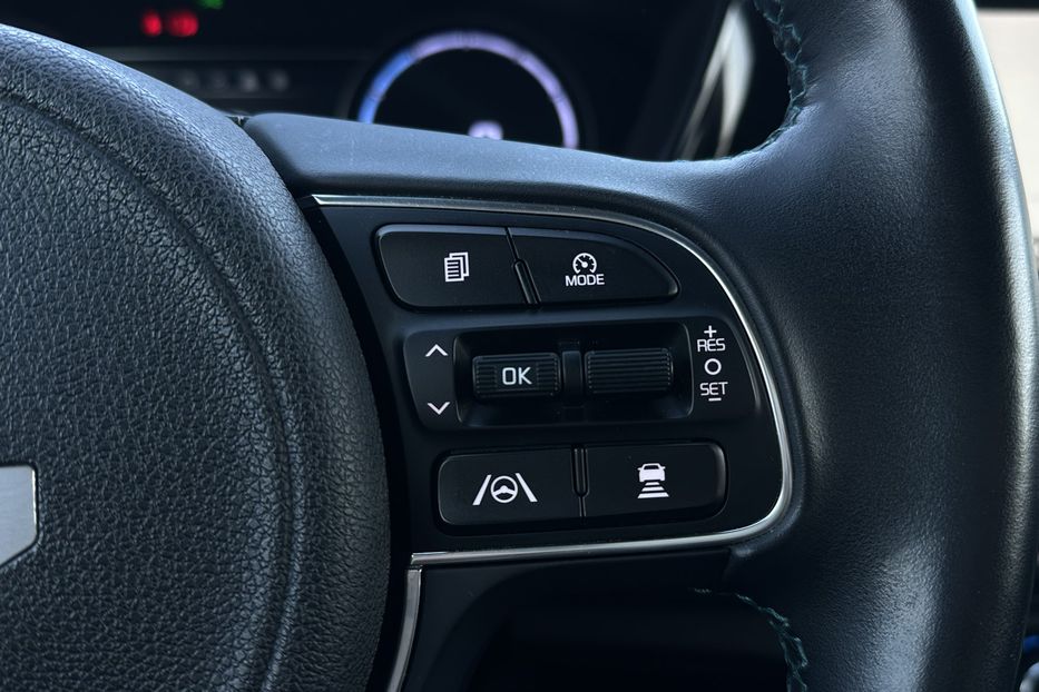 Продам Kia Niro 64 кВт Макс. комплектація 2022 года в Львове