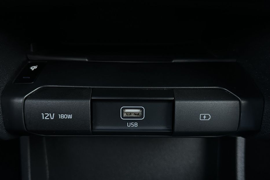 Продам Kia Niro 64 кВт Макс. комплектація 2022 года в Львове