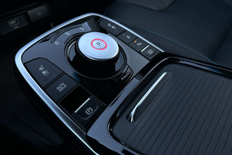 Продам Kia Niro 64 кВт Макс. комплектація 2022 года в Львове