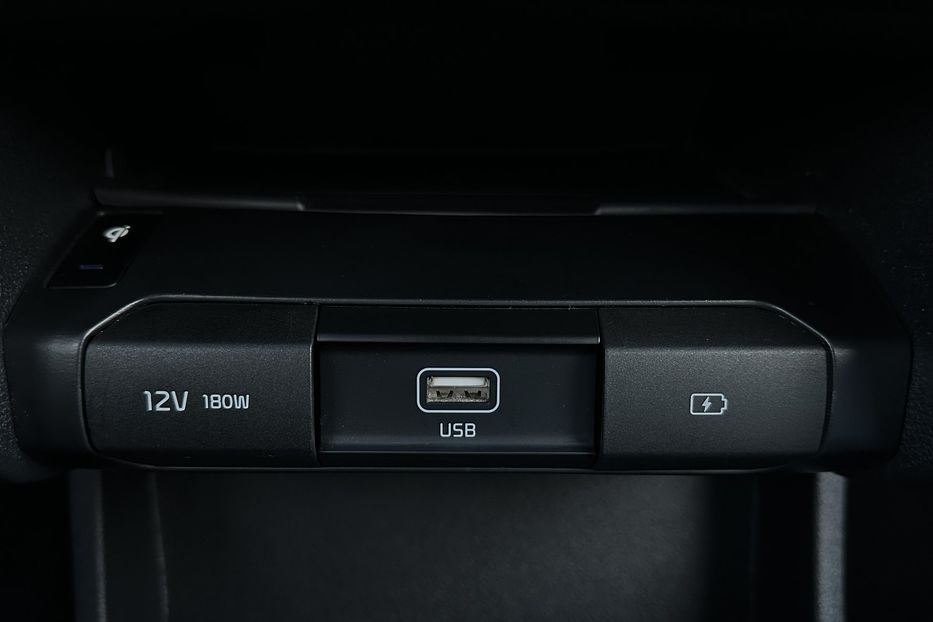 Продам Kia Niro 64 кВт Макс. комплектація 2022 года в Львове