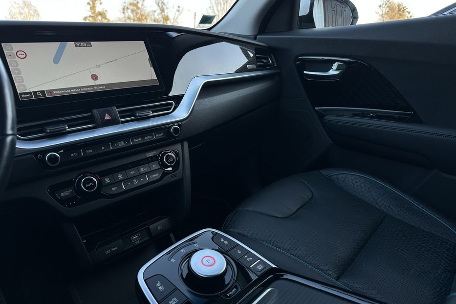 Продам Kia Niro 64 кВт Макс. комплектація 2022 года в Львове