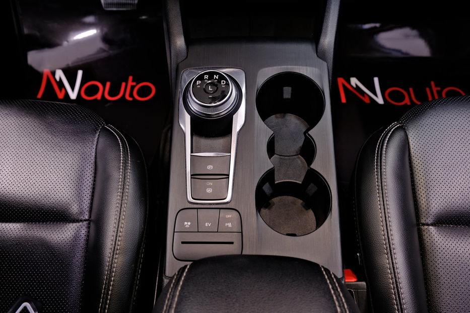 Продам Ford Escape Plug-in Hybrid 2022 года в Одессе