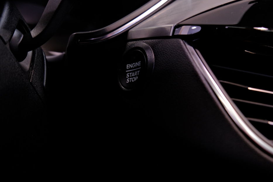 Продам Ford Escape Plug-in Hybrid 2022 года в Одессе