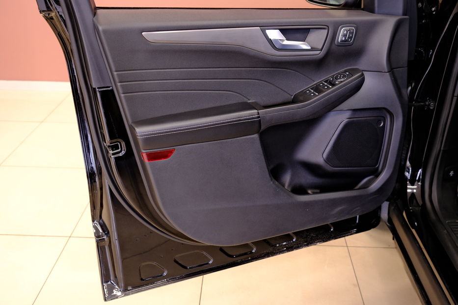 Продам Ford Escape Plug-in Hybrid 2022 года в Одессе