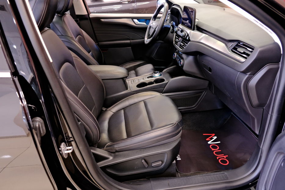 Продам Ford Escape Plug-in Hybrid 2022 года в Одессе