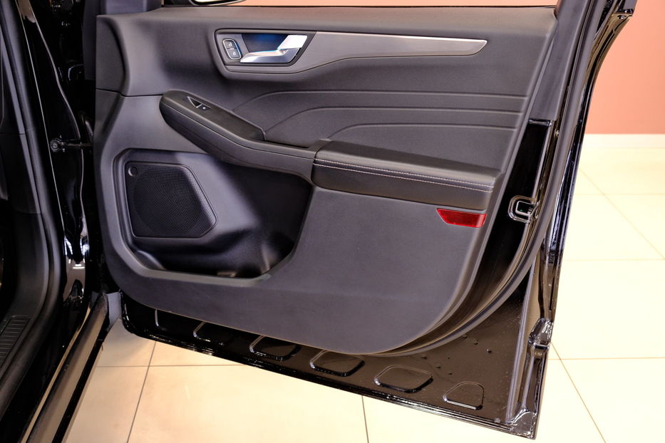 Продам Ford Escape Plug-in Hybrid 2022 года в Одессе