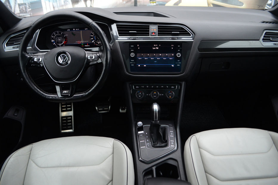 Продам Volkswagen Tiguan  R-Line 2018 года в Киеве