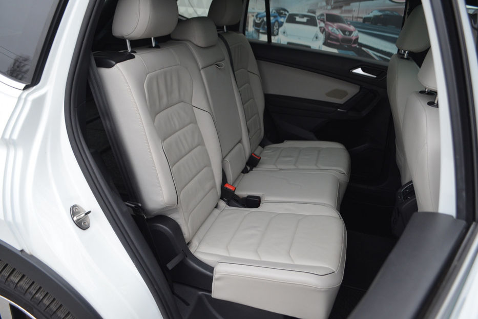 Продам Volkswagen Tiguan  R-Line 2018 года в Киеве