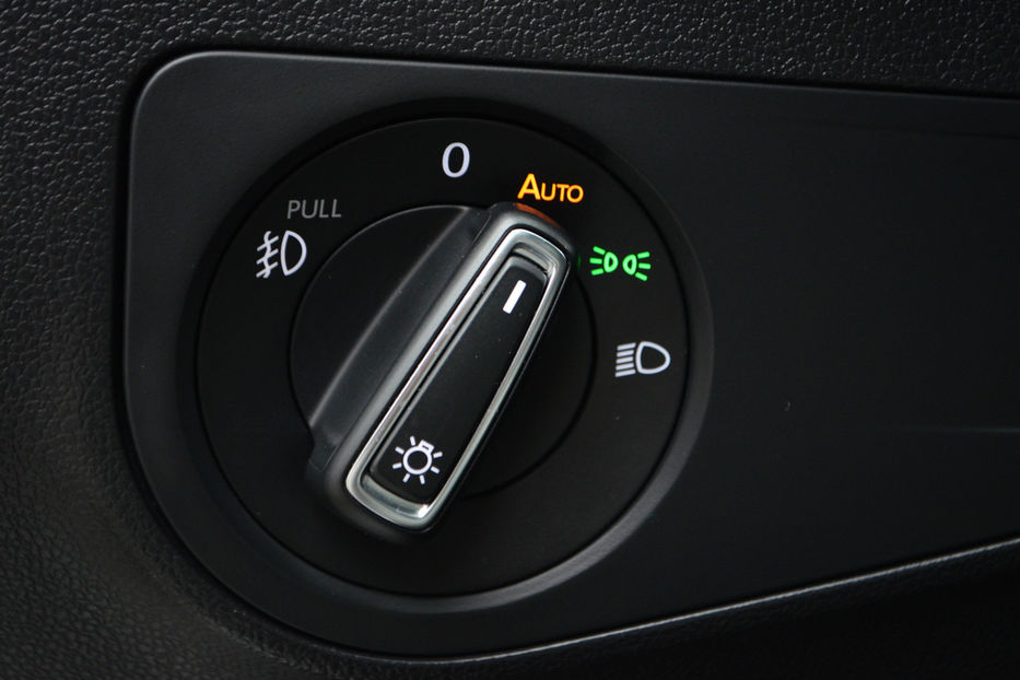 Продам Volkswagen Tiguan  R-Line 2018 года в Киеве