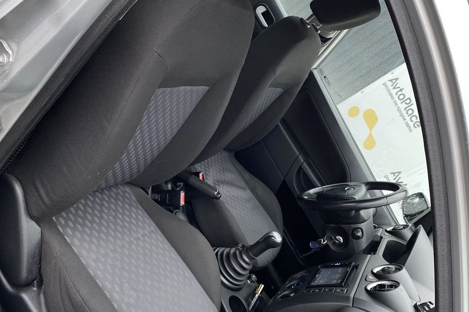 Продам Ford Fiesta 2004 года в Луцке