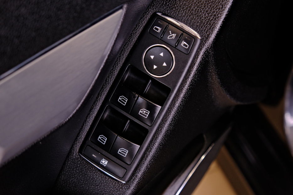 Продам Mercedes-Benz C-Class 280 2007 года в Одессе