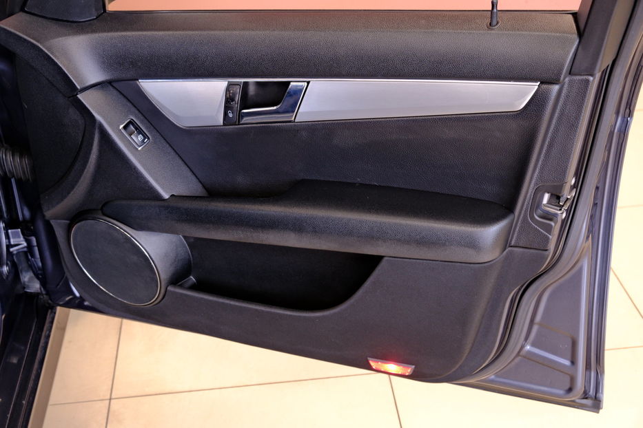 Продам Mercedes-Benz C-Class 280 2007 года в Одессе