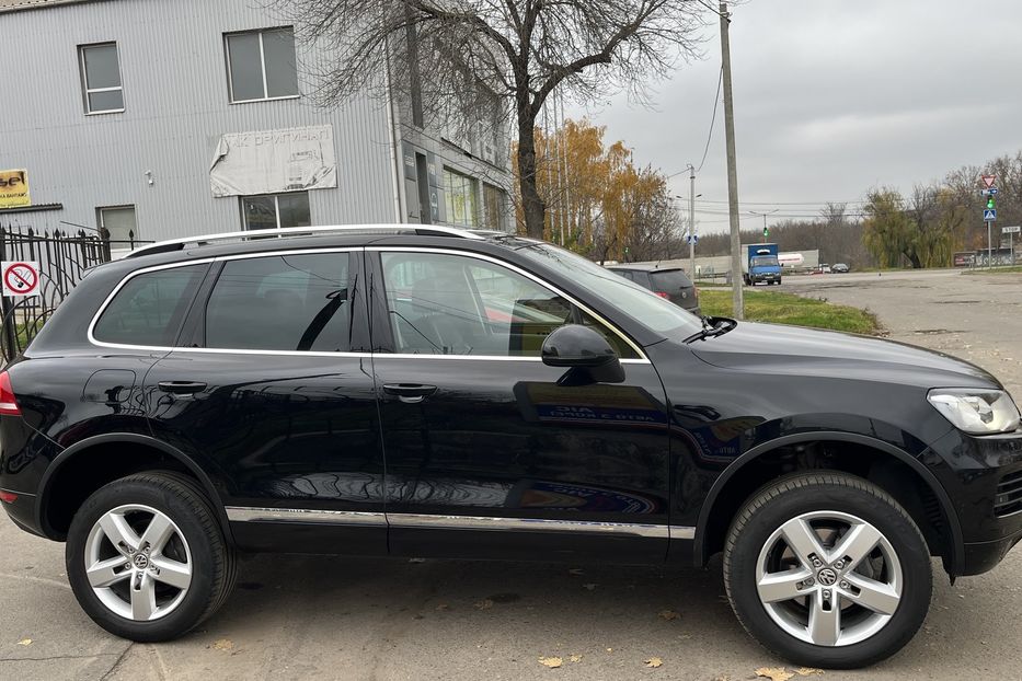 Продам Volkswagen Touareg Oficial  2014 года в Николаеве