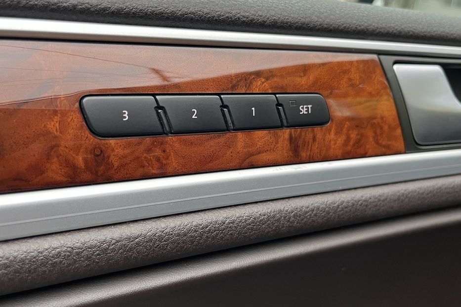 Продам Volkswagen Touareg Oficial  2014 года в Николаеве