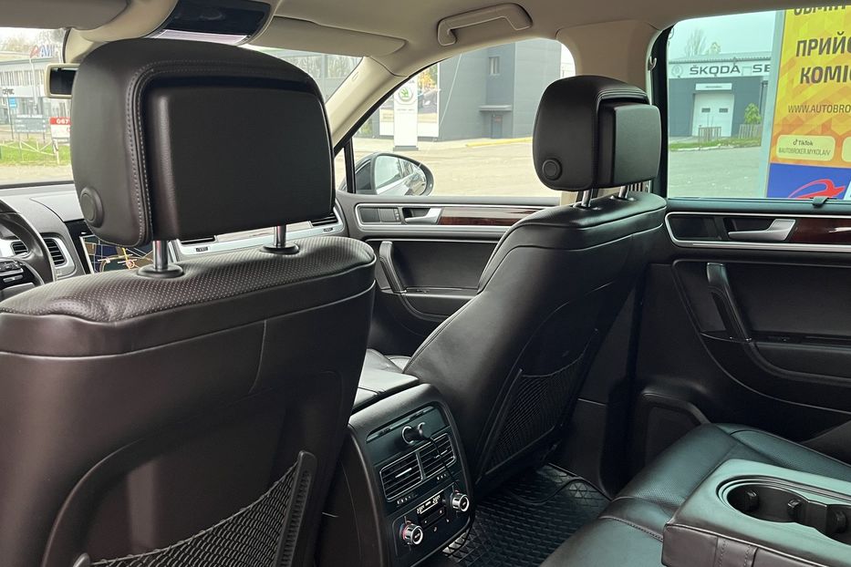 Продам Volkswagen Touareg Oficial  2014 года в Николаеве