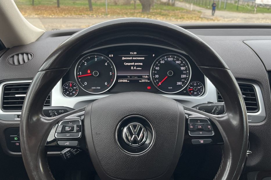 Продам Volkswagen Touareg Oficial  2014 года в Николаеве