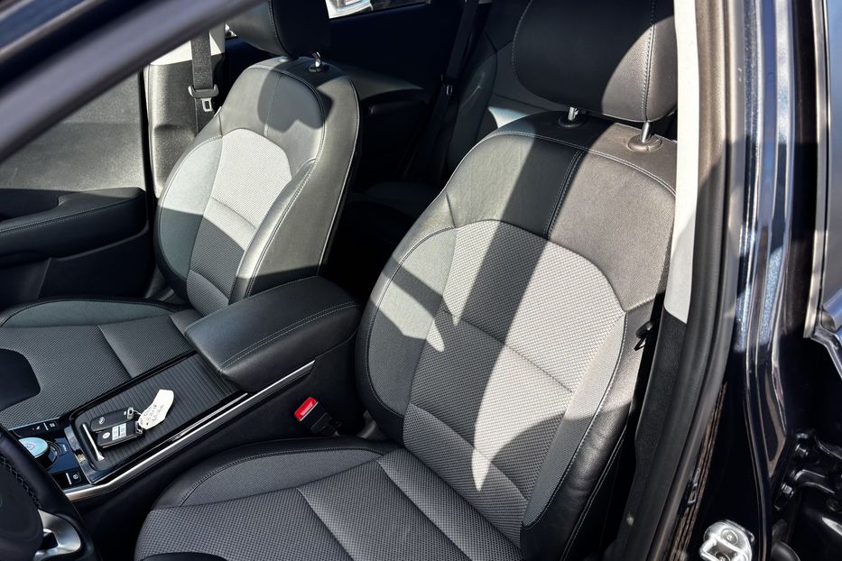 Продам Kia Niro 64 KW авто у Львові  2020 года в Львове