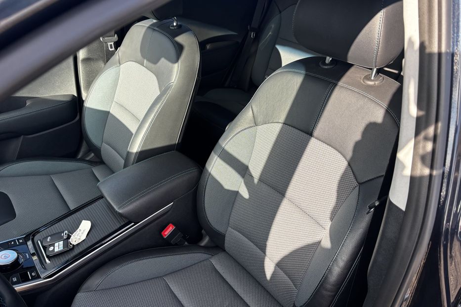 Продам Kia Niro 64 KW авто у Львові  2020 года в Львове