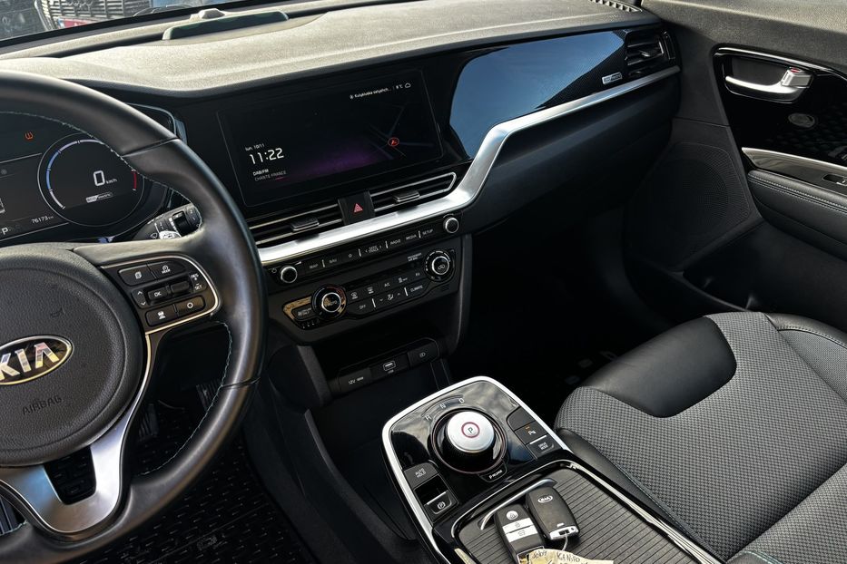 Продам Kia Niro 64 KW авто у Львові  2020 года в Львове