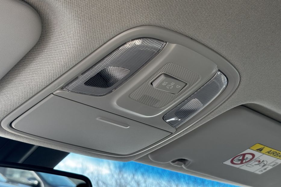 Продам Kia Niro 64 KW авто у Львові  2020 года в Львове