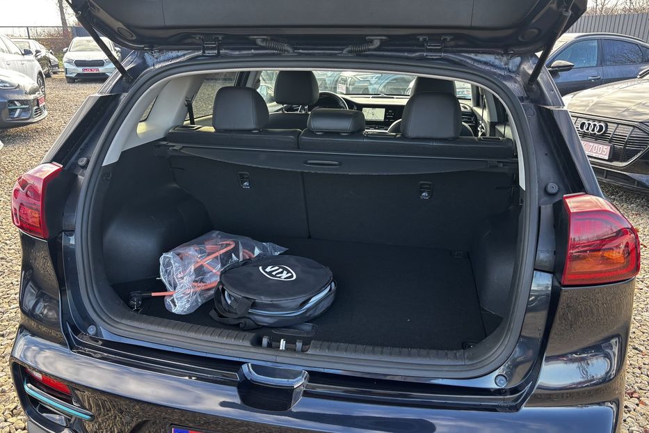 Продам Kia Niro 64 KW авто у Львові  2020 года в Львове