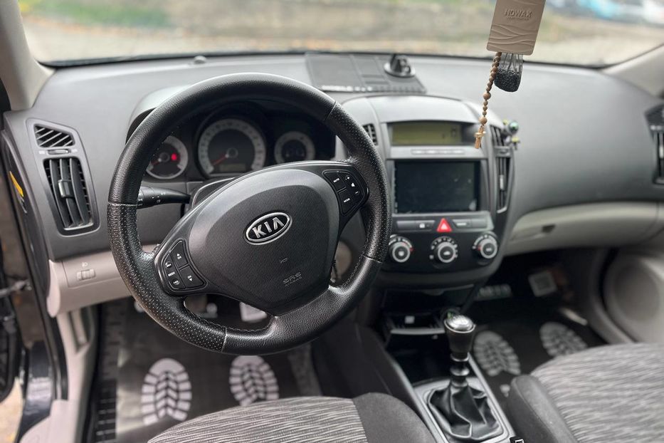 Продам Kia Ceed 2008 года в Черновцах